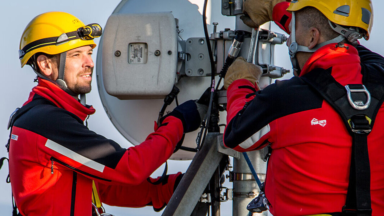 ORS technicians at the Kahlenberg transmitter in Vienna.